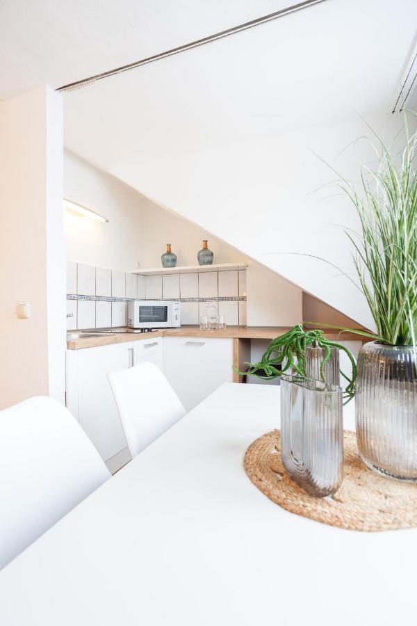 Centerapartment, Wifi, Smarttv, Full Kitchen, Netflix, Pottbude In Apartment Essen